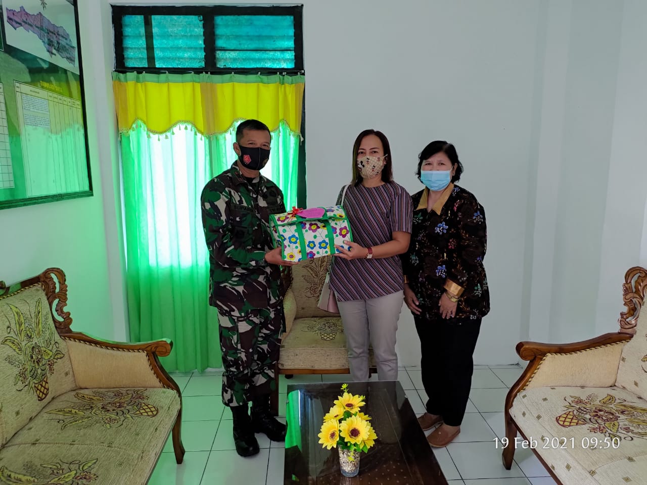 Tali Asih ke Koramil 16/Colomadu